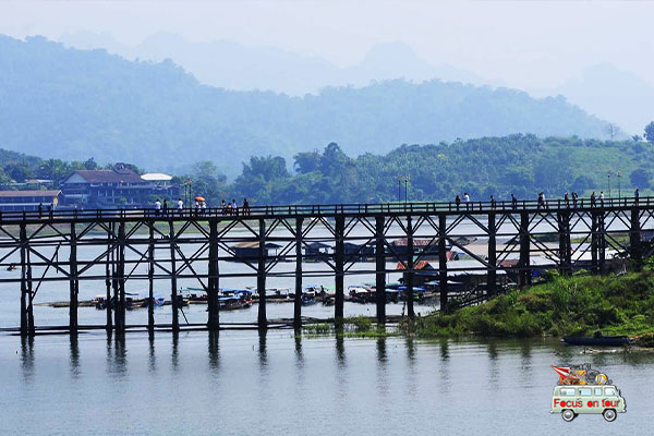 สะพานมอญ จ.กาญจนบุรี